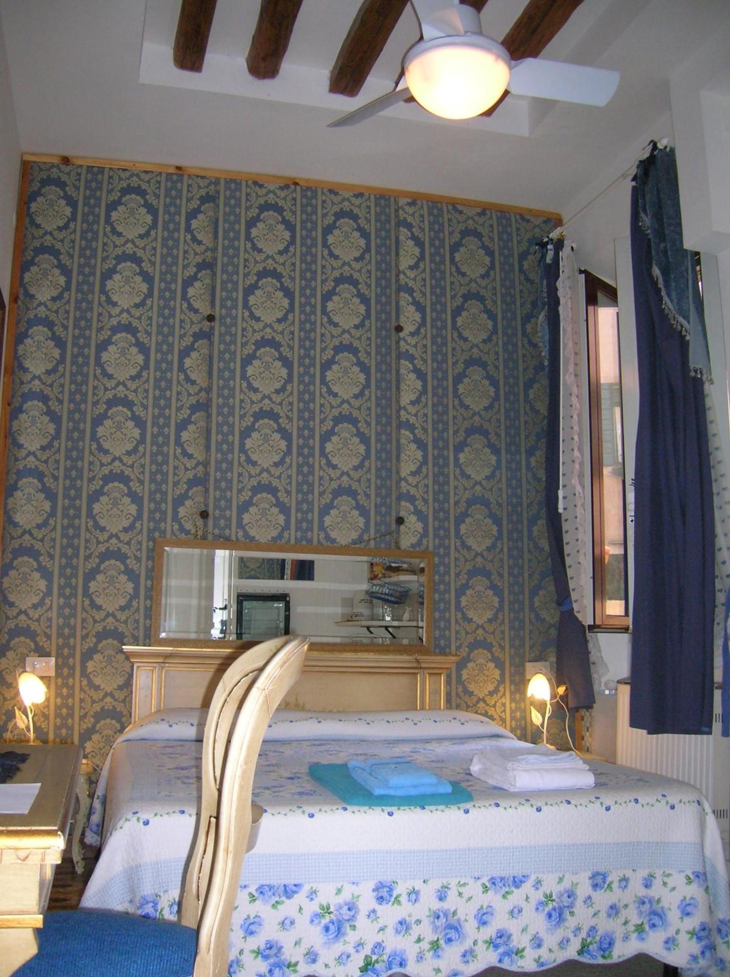 ヴェネツィア Biennale Bed & Breakfast エクステリア 写真